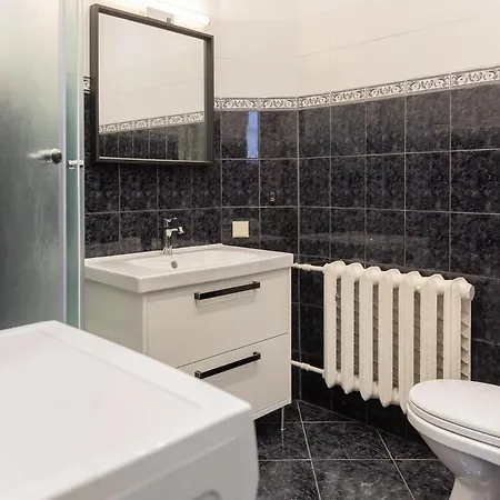 Modern 2br In Center Renovated In 2025 里加