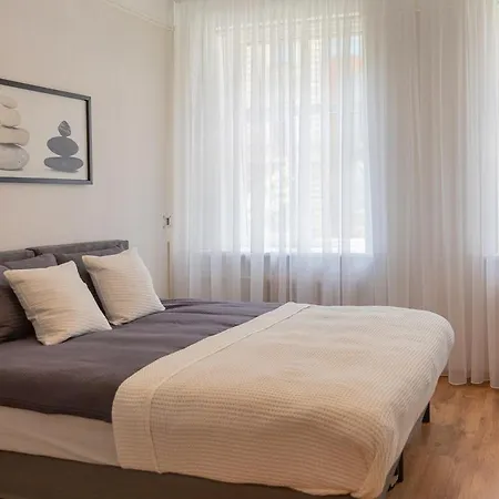 Modern 2br In Center Renovated In 2025 * 里加